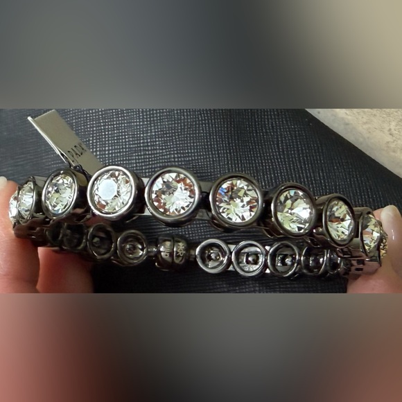 Silpada K&R Hematite and Swarovski Crystal - GLAMOUR Bangle Bracelet KRB00988 - Picture 2 of 8
